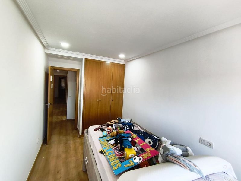 Foto b28db85b-169b-489d-b391-c5b963f3dad2. Casa amb aparcament a Monforte del Cid