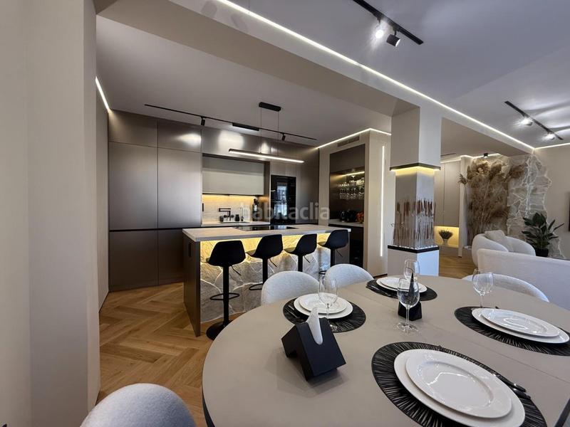 Foto dd266dab-2913-4e37-95a6-30346f241fde. Appartement dans Barrio del Centro Alicante