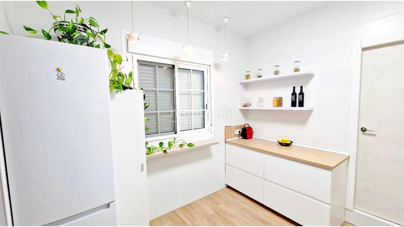 Foto c54faf45-9e13-4722-a6f5-50654a81493b. Haus mit parking in Benalúa Alicante