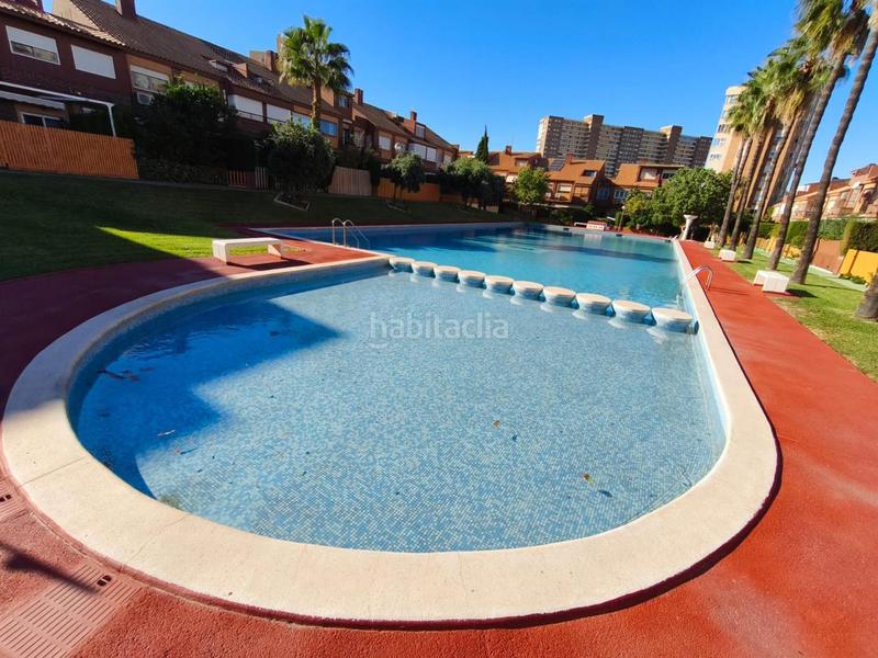 Foto c2a3b2f1-b853-4e58-89e3-f81994e36eba. Alquiler piso en Cabo de las Huertas Alicante