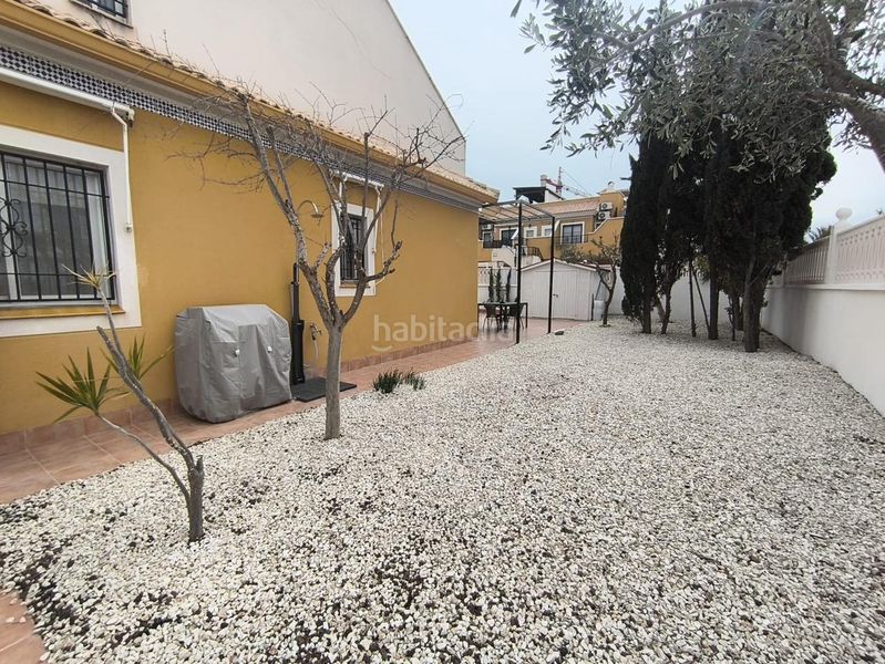 Foto af2e77c0-2f8f-473d-bbb6-a5c4023c25ef. Casa amb aparcament piscina a Los Arenales del Sol Elche / Elx