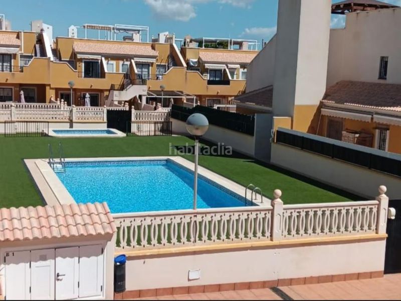 Foto b4fd54e3-0f6d-4858-a872-b216ad7c63f6. Casa amb aparcament piscina a Los Arenales del Sol Elche / Elx