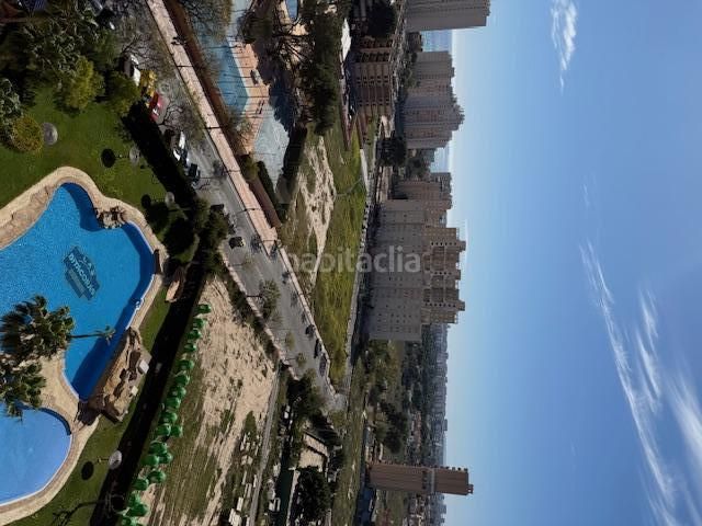Foto 15fa0dd8-490a-422a-9ea9-c94558d6b83e. Lloguer pis amb aparcament a Playa Muchavista Campello (el)