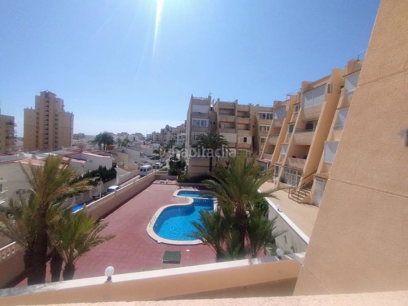 Foto 2783a62c-43b3-4d80-b586-ea0ce8ab8dd8. Pis amb piscina a Cabo Cervera Torrevieja