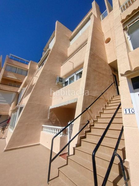 Foto ba6df0c7-345d-4225-9643-a8edbd340d4c. Pis amb piscina a Cabo Cervera Torrevieja