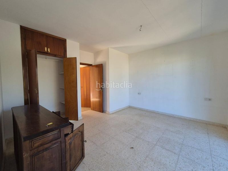 Foto 4b4d5664-8d33-4955-8672-beeadcca8ae6. Casa amb aparcament a Coloma Nucia (la)