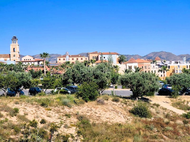 Foto c51b7043-4e2d-482f-baff-3c9256654fcb. Casa amb aparcament a Coloma Nucia (la)