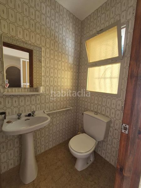 Foto ed8deaef-7baa-4674-8854-0186998fdc78. Casa amb aparcament a Coloma Nucia (la)