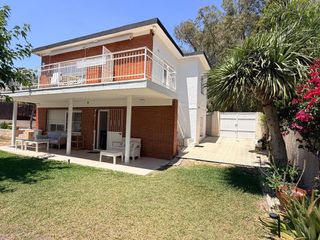 Rent House  Del curricán