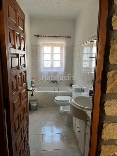 Foto c7fe962e-5831-4a7b-9a3e-e02215aa5a78. Casa amb piscina a Salinas