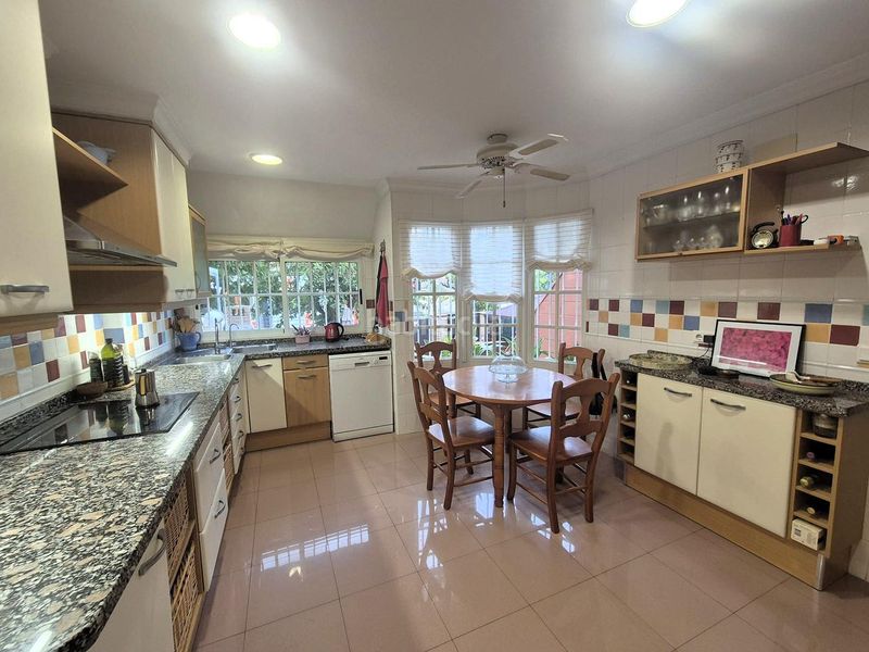Foto 9a400c0b-e740-4e66-a9a8-18434d34b7ee. House with parking pool in Cabo de las Huertas Alicante
