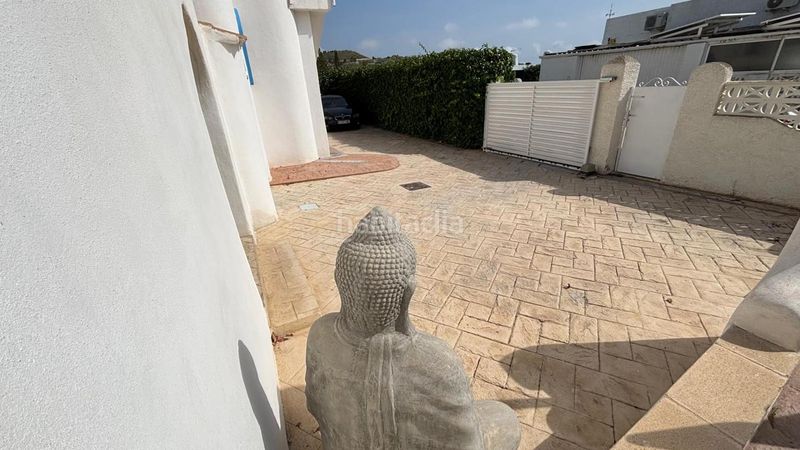 Foto 42fd1edf-80f9-4727-9438-279d12a252a6. Casa amb aparcament piscina a Busot
