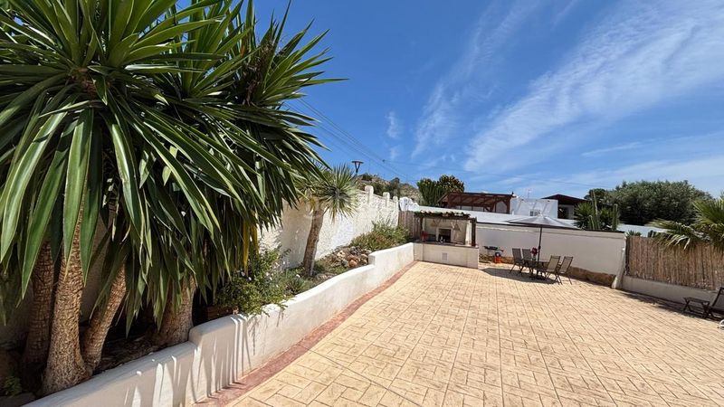 Foto 815a74f5-3121-4d0c-aff3-82401226971b. Casa amb aparcament piscina a Busot