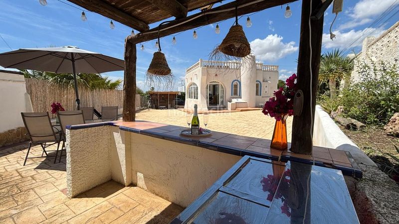 Foto 90f12a57-b95f-48eb-9194-72be7e3da52a. Casa amb aparcament piscina a Busot