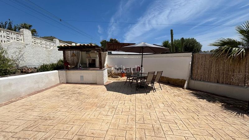Foto 9a220311-dc78-4b5e-bb97-4b9120453bfe. Casa amb aparcament piscina a Busot