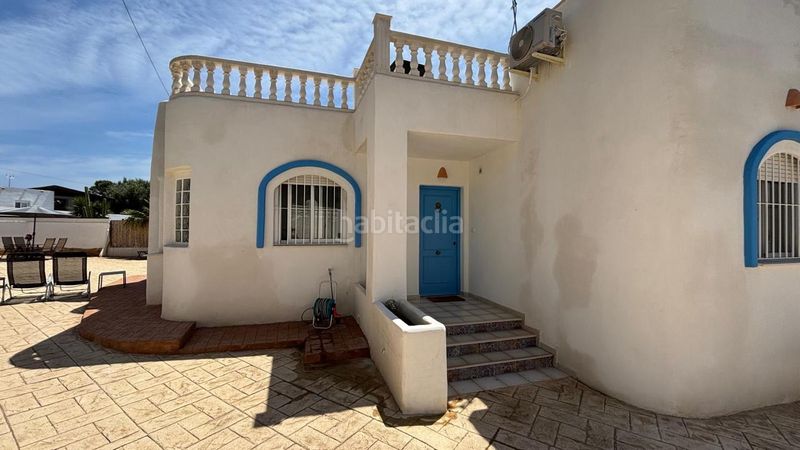 Foto 9fff2bde-1bc4-4565-9b5e-7ef4b2f918d3. Casa amb aparcament piscina a Busot