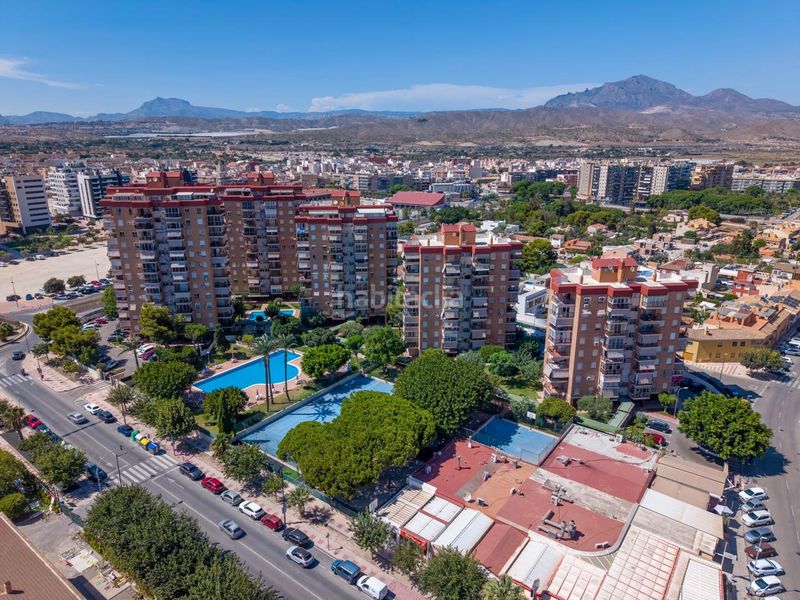 Foto bdfb72f4-9799-47bf-b986-109d2f362868. Pis a Campello Pueblo Campello (el)