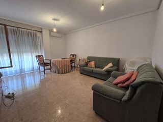 Flat  Calle de sant joan bosco