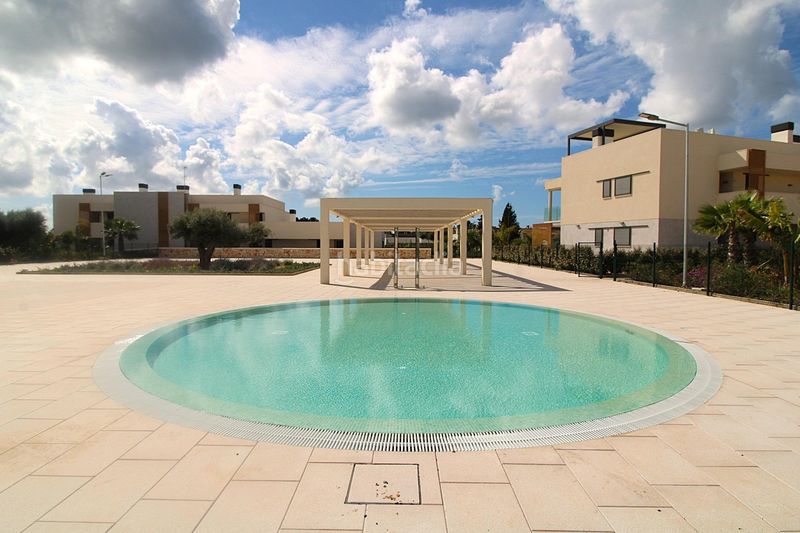 Foto d6f88032-e25a-45cc-b7c8-26dff0652665. Planta baixa amb calefacció aparcament piscina a Campos