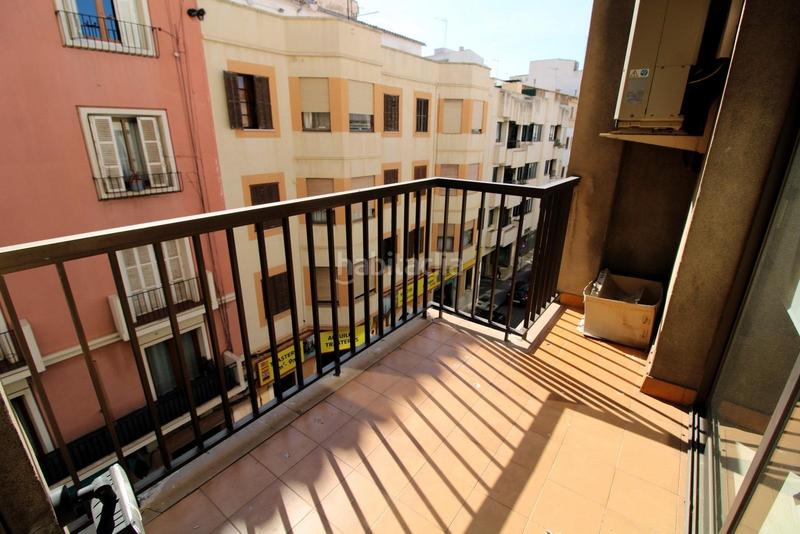 Foto fb7b671f-943c-47c8-9709-eb56c174f5d1. Oficina estupenda y céntrica oficina en Plaça dels Patins Palma de Mallorca