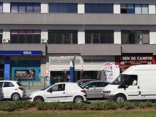 Office space in Sa Indioteria Urbà. Amplia oficina en vía asima junto boca de metro