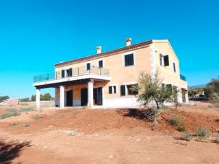 Rent Chalet in Carretera inca-sineu 0. Se alquila impresionante chalet en inca