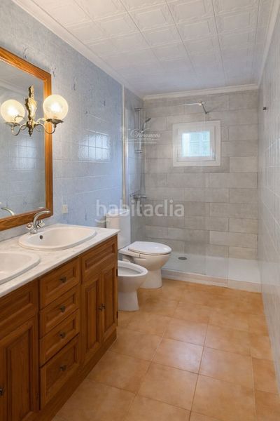 Foto 51ca2874-d14b-4208-b1b6-61a837d8e873. Casa adossada amb aparcament a Selva