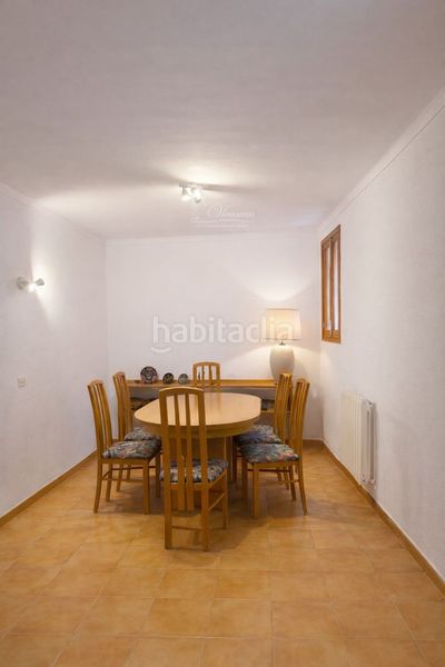Foto 60976759-5a43-4261-9947-a26a075eef68. Casa adossada amb aparcament a Selva