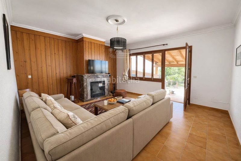 Foto c589d633-fd02-4c73-9662-1ba1192bbcdc. Casa adossada amb aparcament a Selva