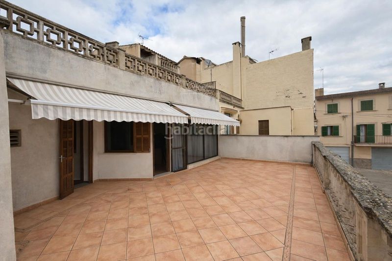 Foto 0dae9d7d-6657-4aaf-b53f-258dd3213052. Casa adossada amb calefacció aparcament a Montuïri