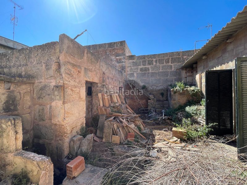 Foto d7c4cfbf-f322-40c1-b0a7-51e62fe97880. Casa amb aparcament a Campos poble Campos