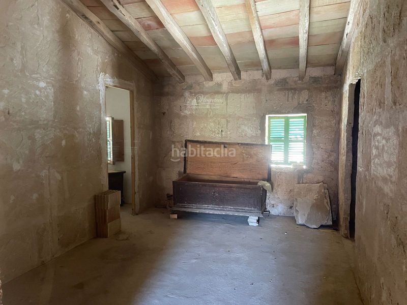 Foto edff3ef9-0703-4c27-94bc-a65768b13f2f. Casa amb aparcament a Campos poble Campos