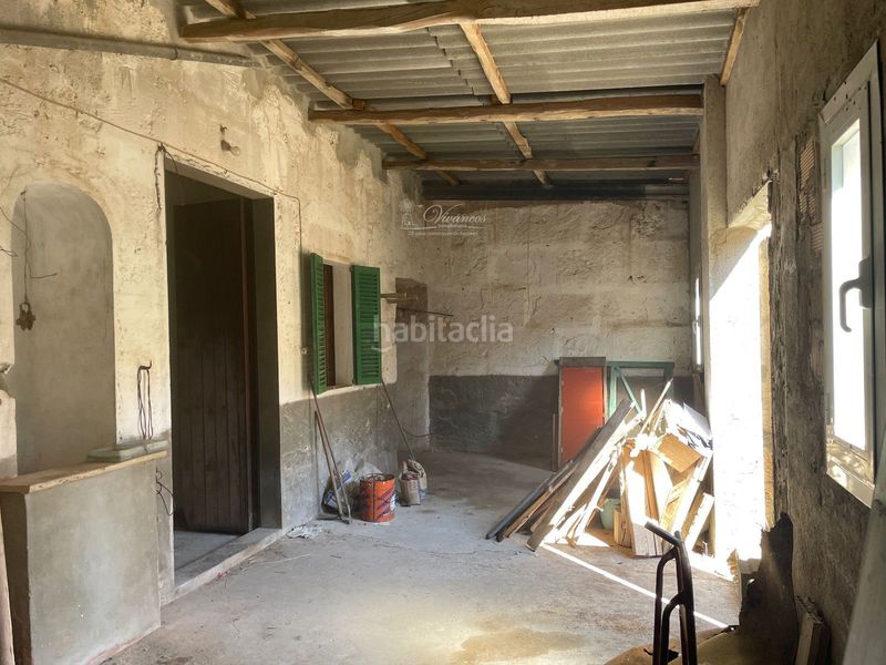 Foto f3883306-3564-4189-94fe-cd6ef359e983. Casa amb aparcament a Campos poble Campos