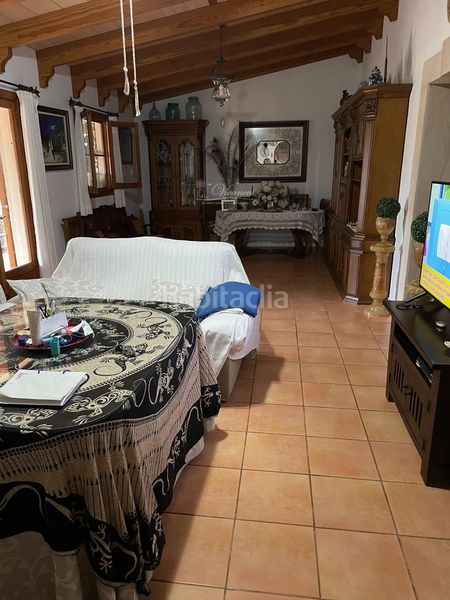 Foto b8ac507e-44f6-4669-863c-b443ccbc4ca4. Xalet amb piscina a Sencelles