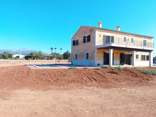 Rent Semi detached house  N/a. Se alquila preciosa finca en algaida