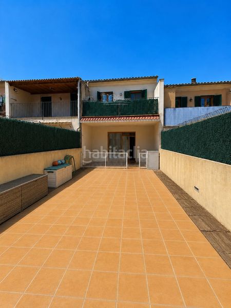 Foto 1dcb460b-b8a7-47d1-85d4-7d26d05fff1c. Casa adossada amb aparcament a Sencelles