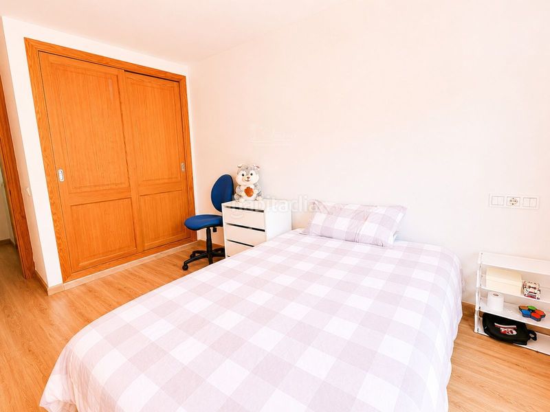 Foto b1919a2b-72ad-4659-b2c5-5a3610e6bace. Casa adossada amb aparcament a Sencelles
