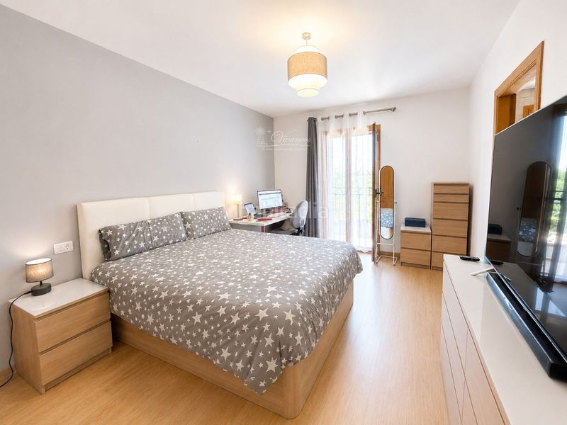 Foto b8b3e252-acd8-4857-b1a3-7eae81ae3a25. Casa adossada amb aparcament a Sencelles