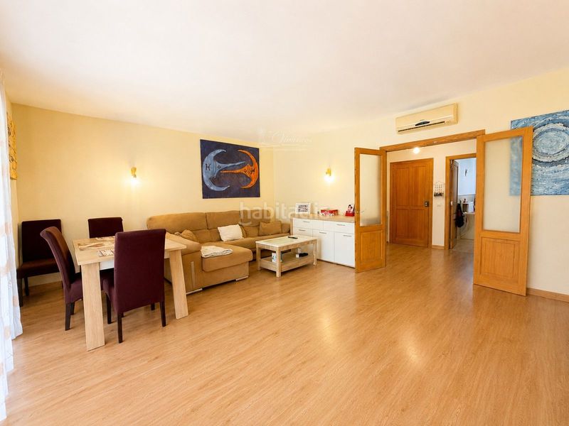 Foto c670639c-f69e-455a-9835-103d7b65bd41. Casa adossada amb aparcament a Sencelles
