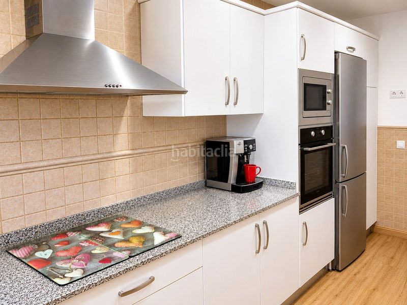 Foto d3f4f74c-ab59-4559-9e97-0a3923a4e568. Casa adossada amb aparcament a Sencelles