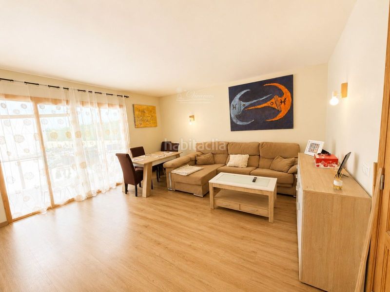 Foto ec1aacd8-e0d9-4332-9cfb-7eb990fe7b12. Casa adossada amb aparcament a Sencelles