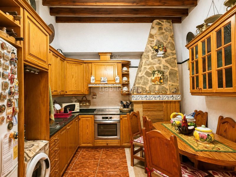 Foto 95d2f076-cc1a-497f-a6e8-dd5dd04f2814. Casa adossada amb calefacció a Sa Pobla