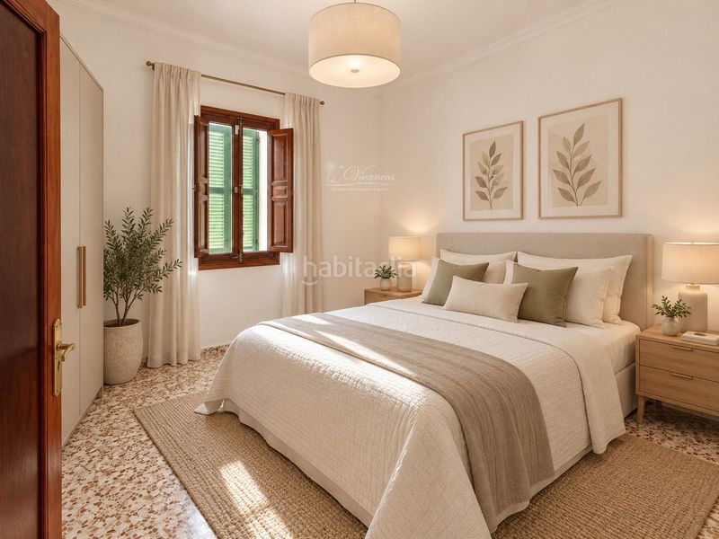 Foto 2f9be6a3-6672-4a83-8d51-2ed06f7623c6. Casa adossada a Gran Via de Colom Inca