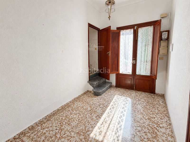 Foto a6f1ee18-3a22-4ec4-842b-4154e5d9cdd7. Casa adossada a Gran Via de Colom Inca
