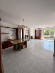 Dachwohnung  Carrer salvador espriu. Cam de la serra - 4 habitaciones y buhardilla