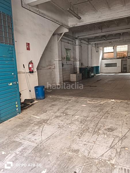 Foto 640feaeb-5230-46e9-ab89-4dc3b035bcd6. Alquiler local comercial local con vado en Eixample Mataró