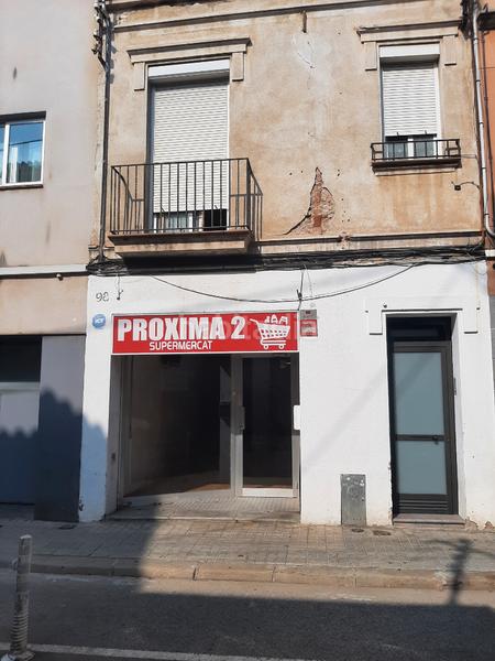 Foto 66d5352a-a6c6-4acf-a0f8-12525d274539. Rent business premise in camí ral el ravalet 98 in Mataró