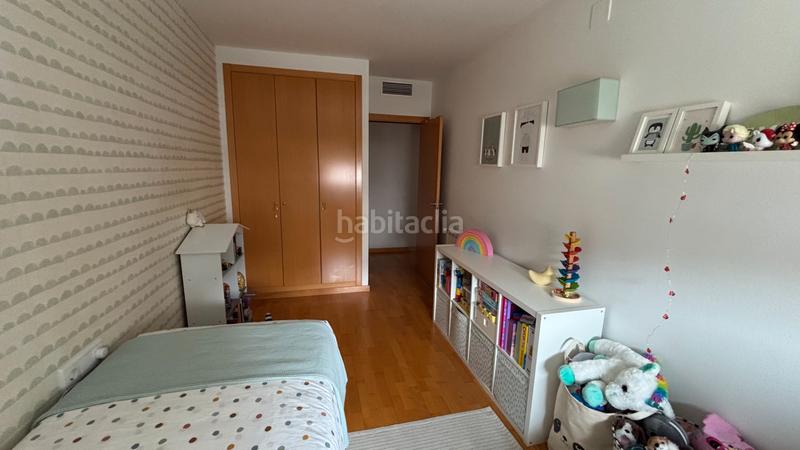 Foto c225b1a1-02a0-40e0-af2f-87a14a5d0ee2. Flat with heating parking in Centre Mataró