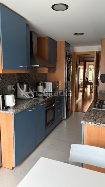 Foto f0bd2d39-f582-4083-9c2d-5f330a7bd8d9. Flat with heating parking in Centre Mataró