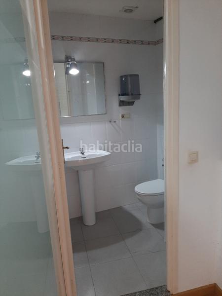 Foto 5352dff9-50fd-4932-afb9-1bf82d7069d8. Alquiler local comercial en plaça de les figueretes 5 local comercial – centro en Mataró